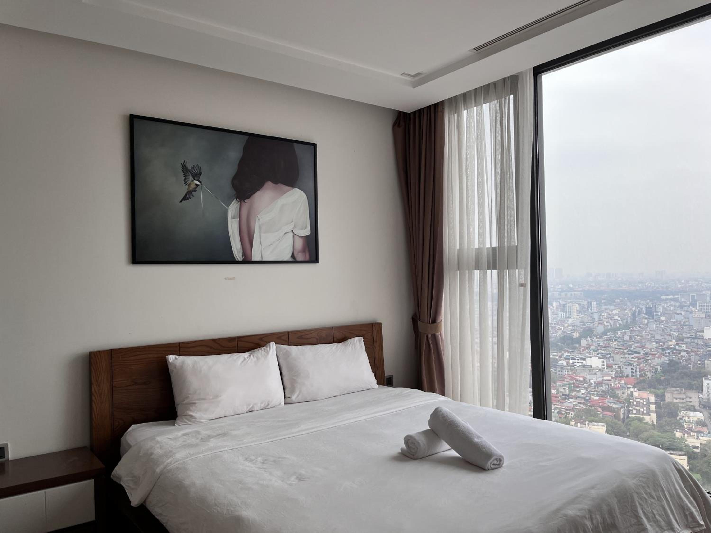 Vinhomes Metropolis Luxury Apartment 2 Br