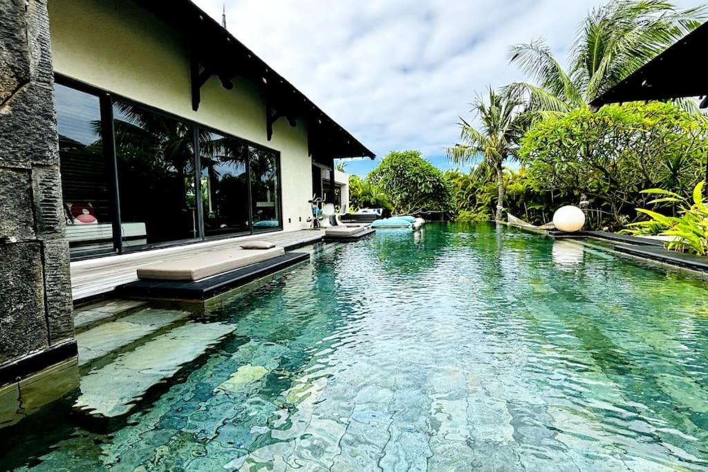 Villa Love