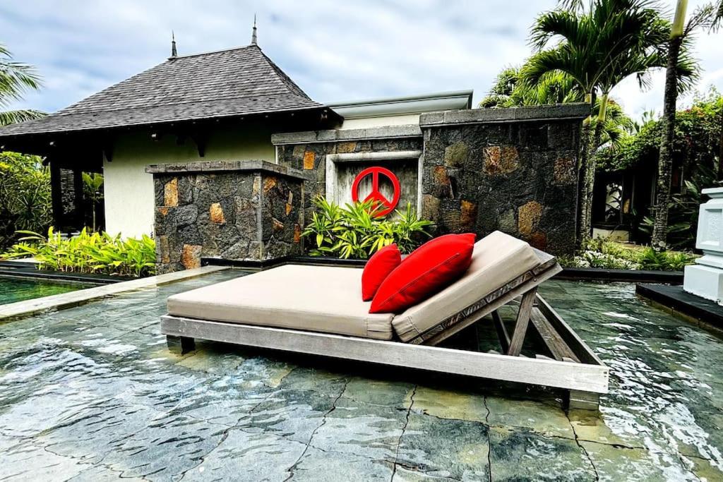 Villa Love