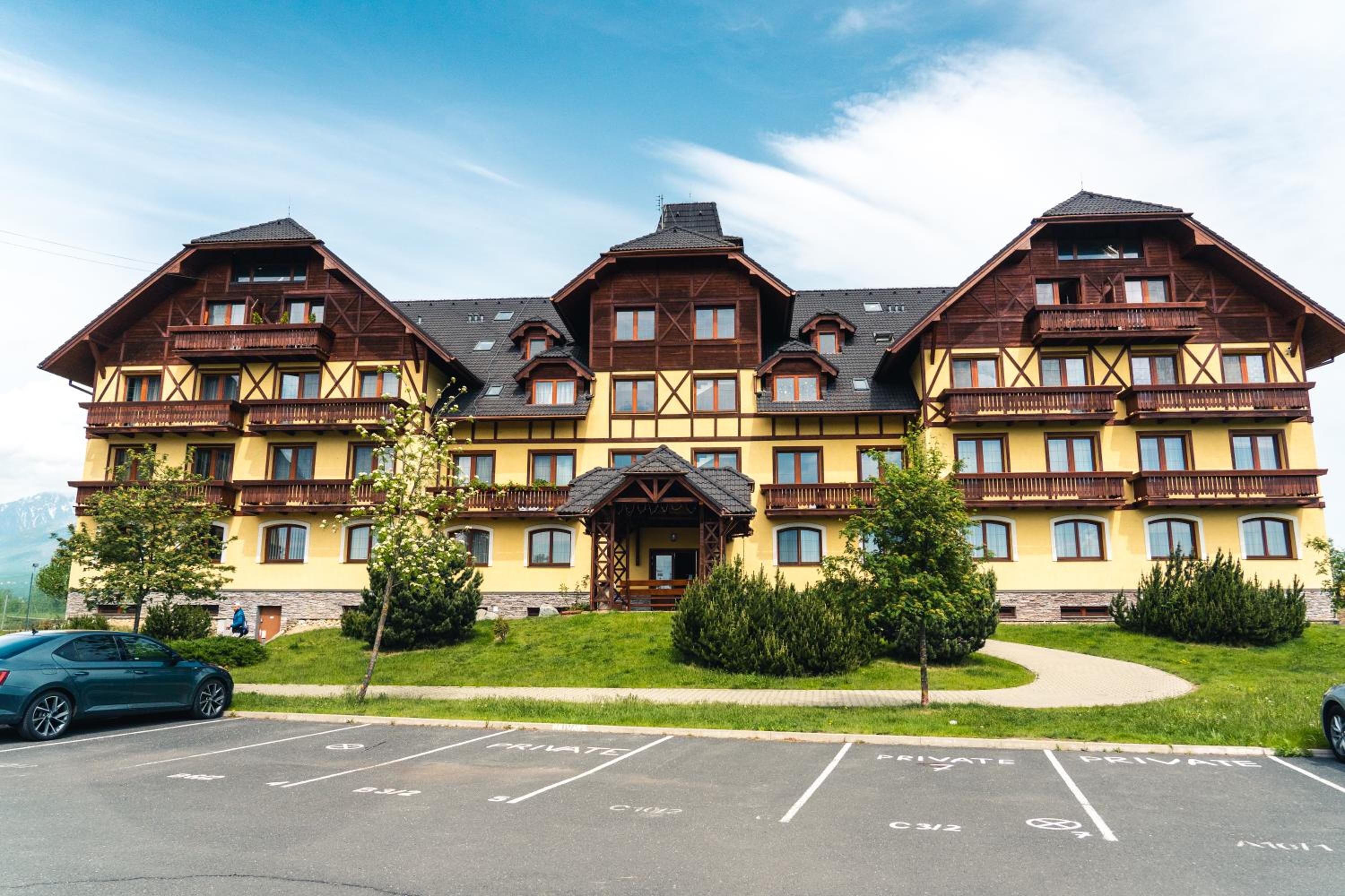 TATRYSTAY Apartments Tatranska