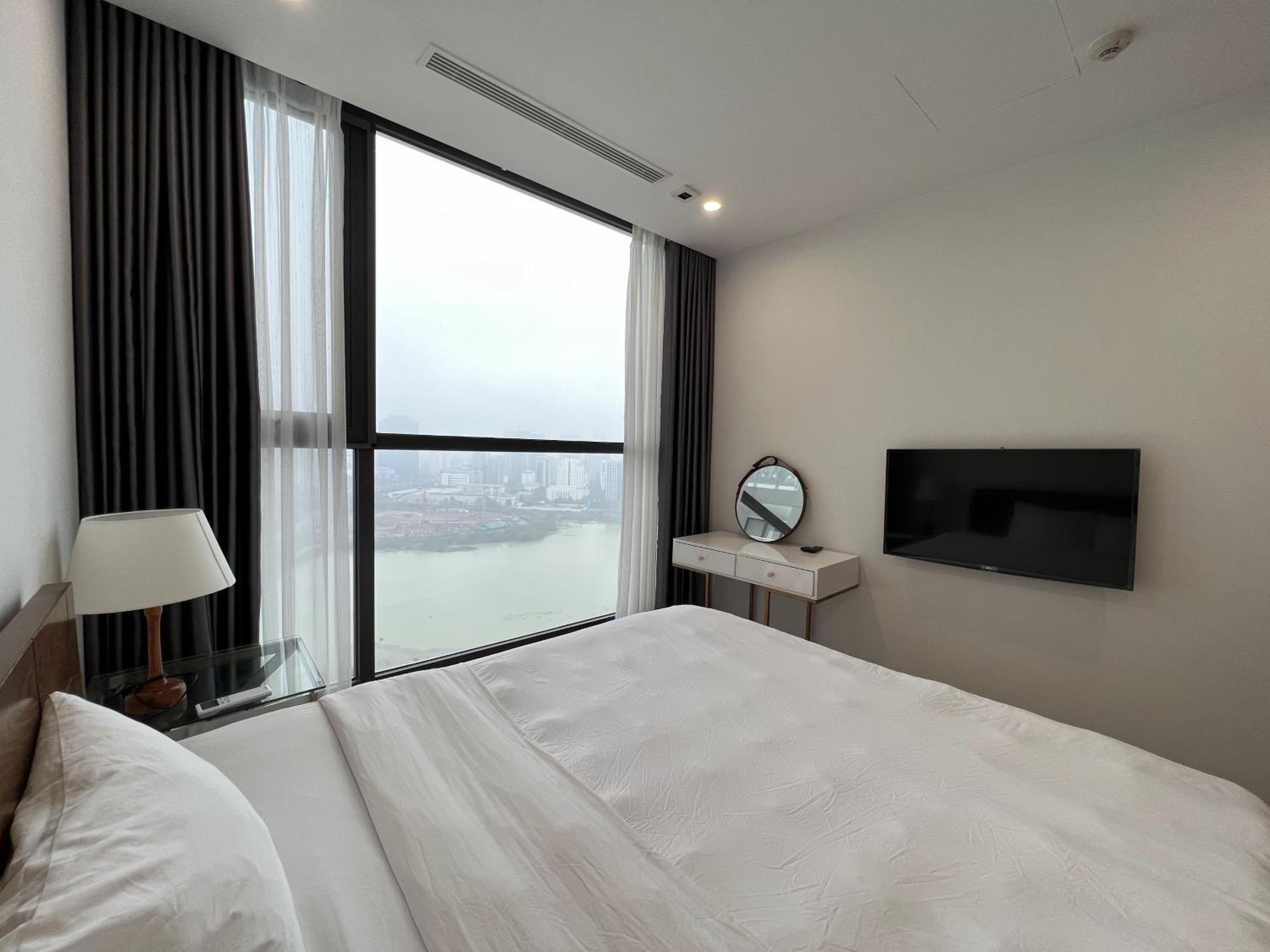 Vinhomes Skylake Luxury Apartment 3 Br