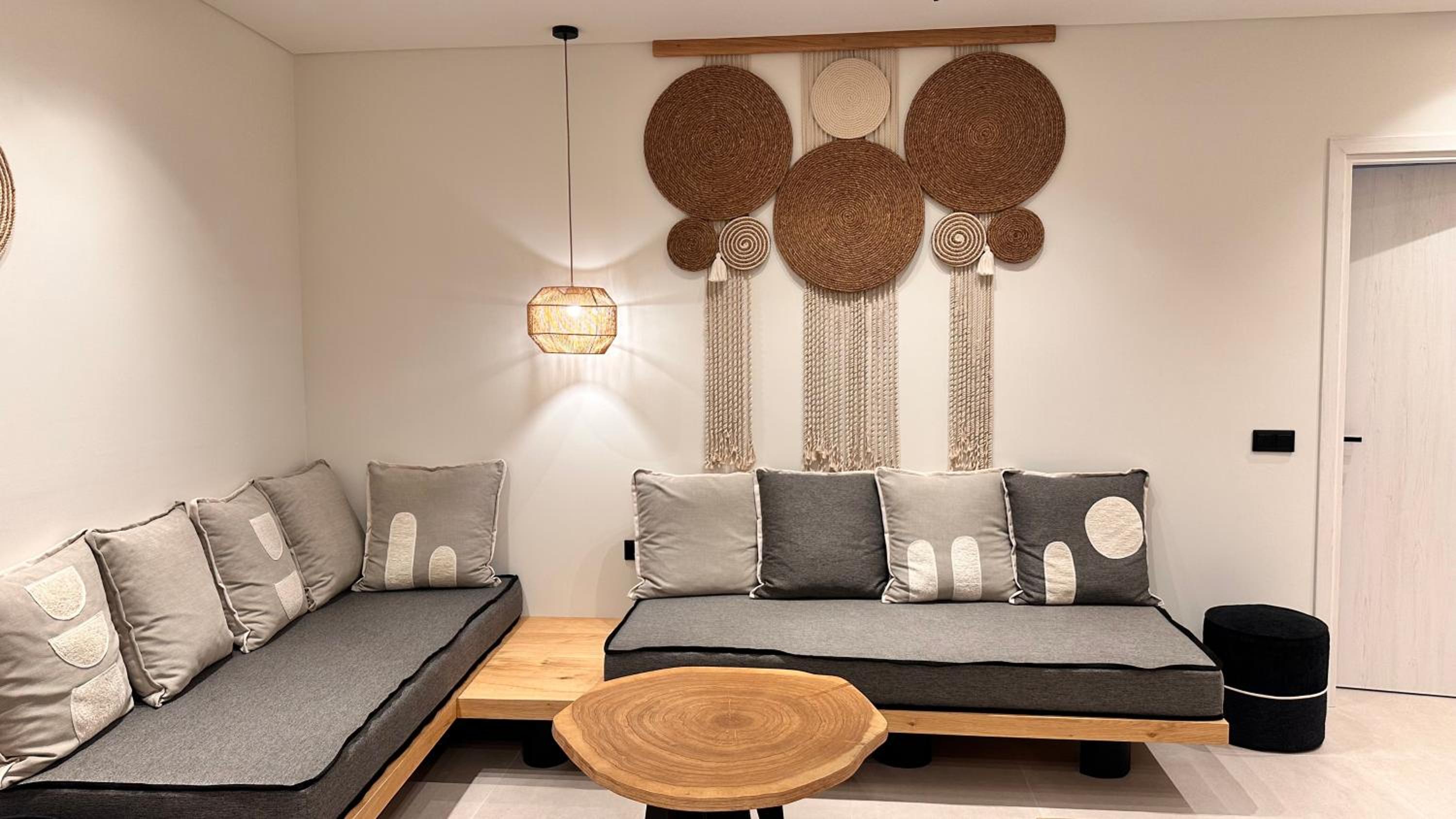 Aristotle Suites