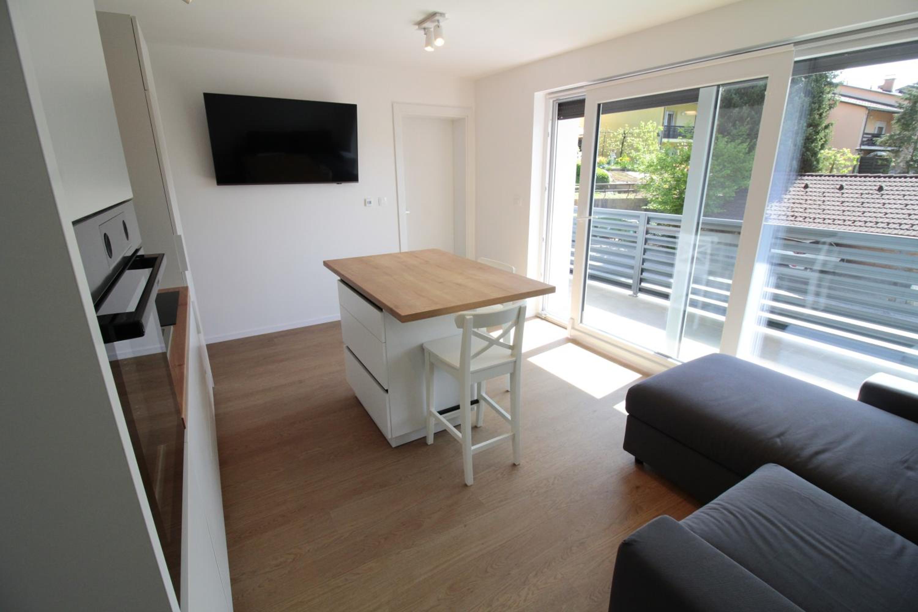 Naia Apartments