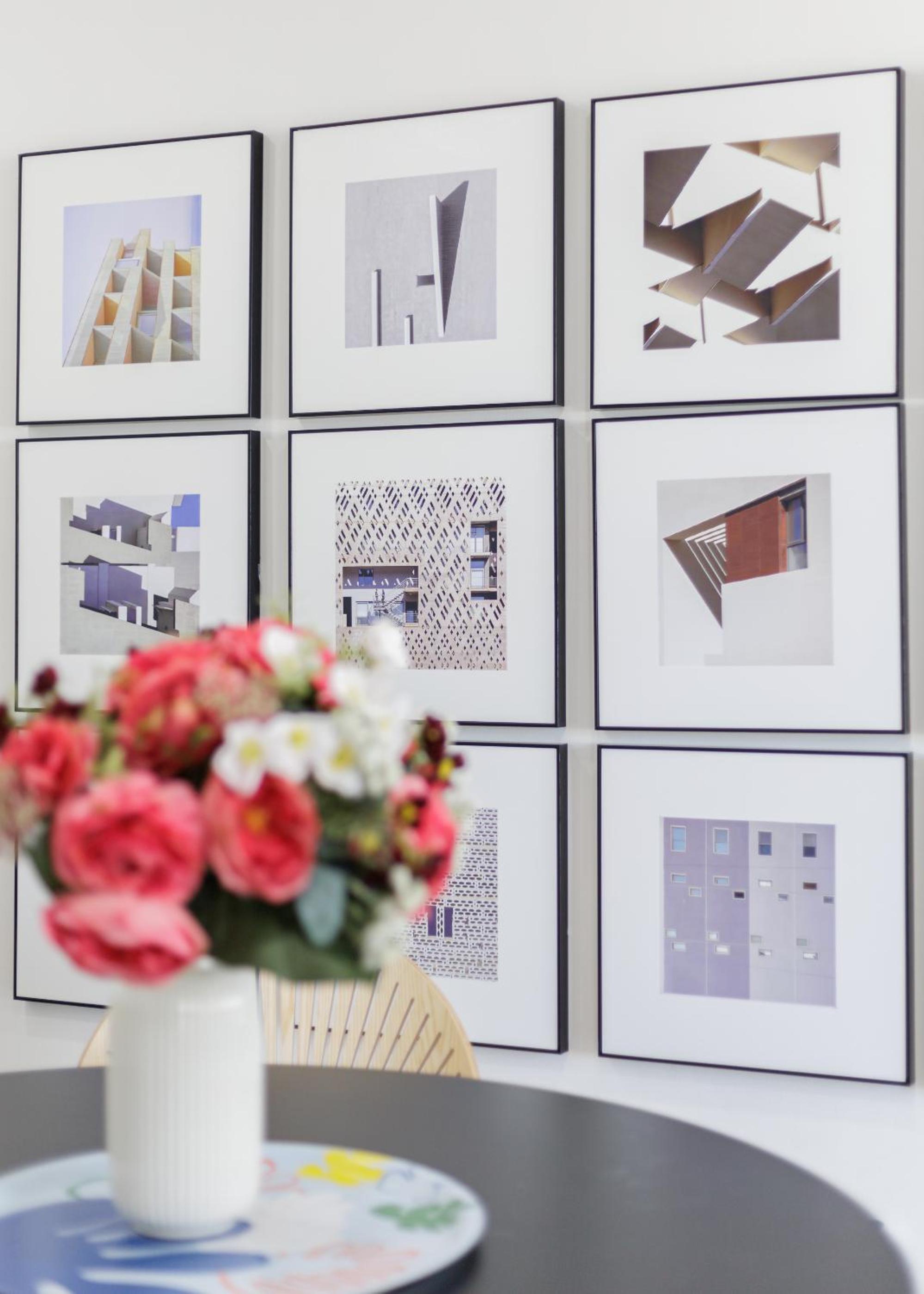 Advanced townhouses can accommodate 14 people, with high-speed Wi Fi and parking on Netflix