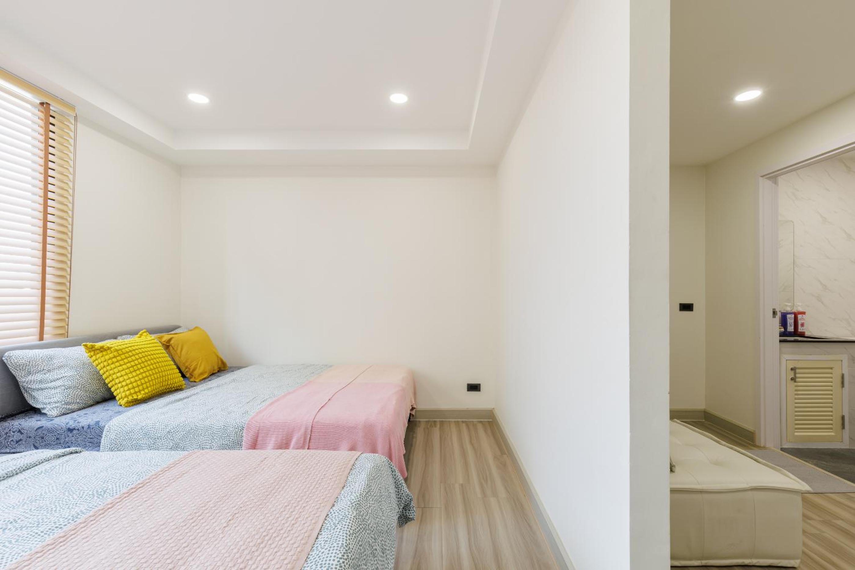Advanced townhouses can accommodate 14 people, with high-speed Wi Fi and parking on Netflix