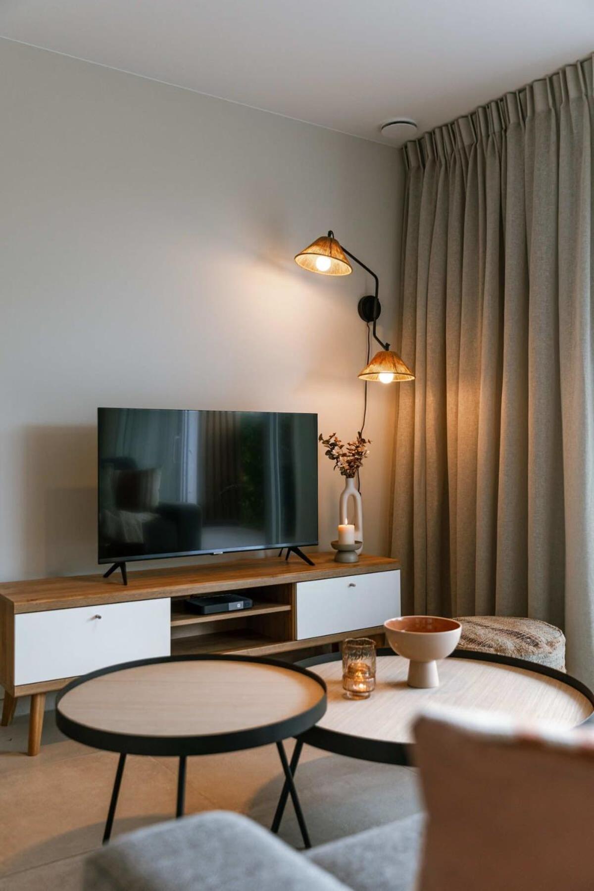 Huswell - Very pleasant apartment with communal pool