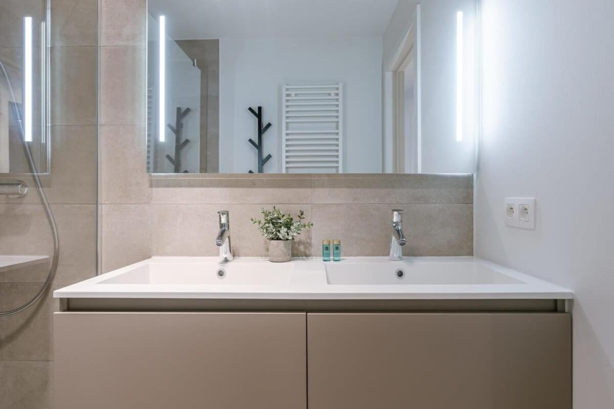 Huswell - Very pleasant apartment with communal pool