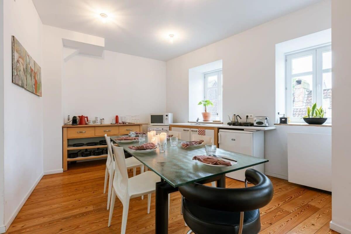 Huswell - Central 'The Crown' apartment in Ghent
