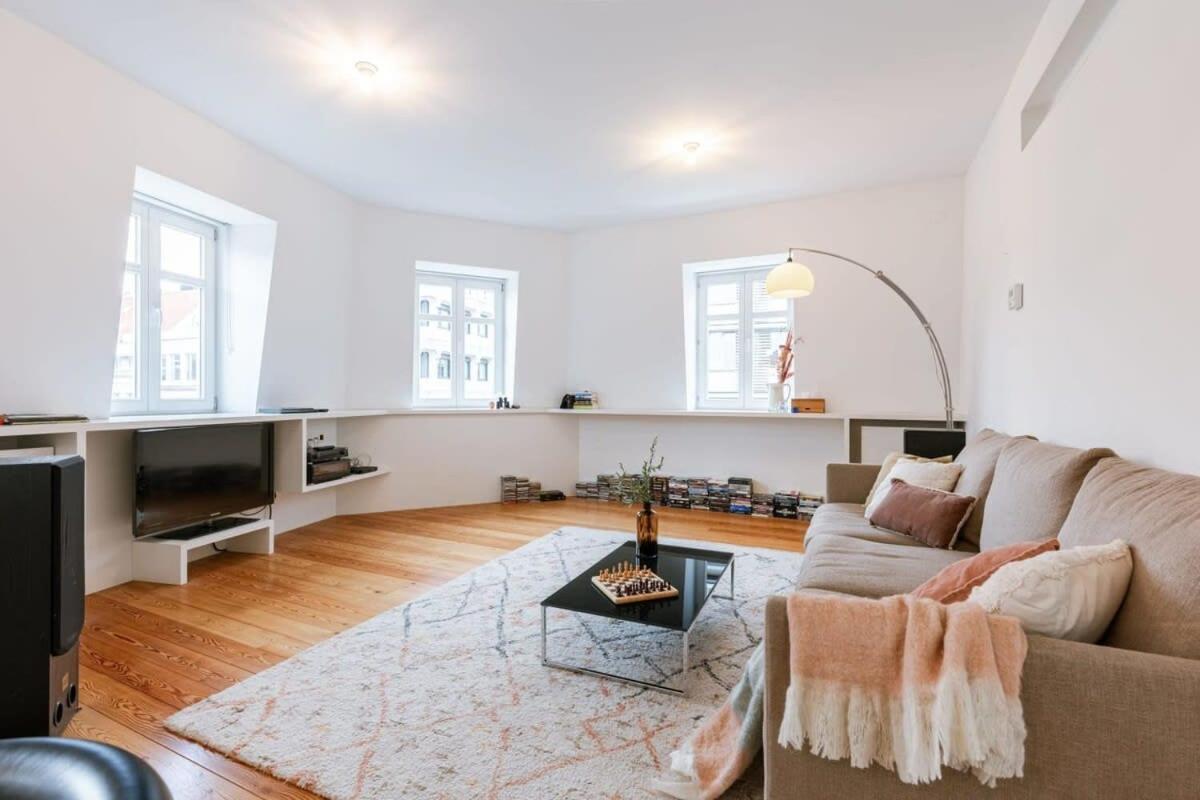 Huswell - Central 'The Crown' apartment in Ghent
