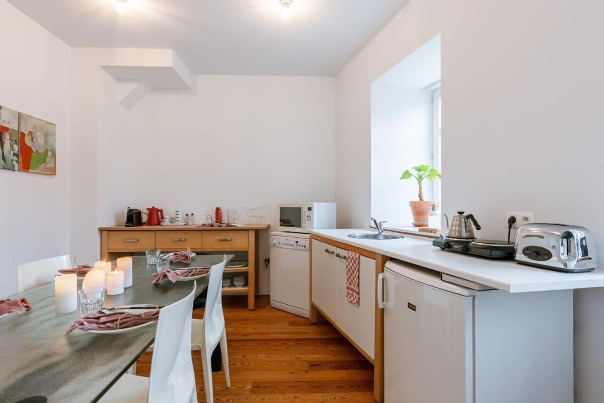 Huswell - Central 'The Crown' apartment in Ghent