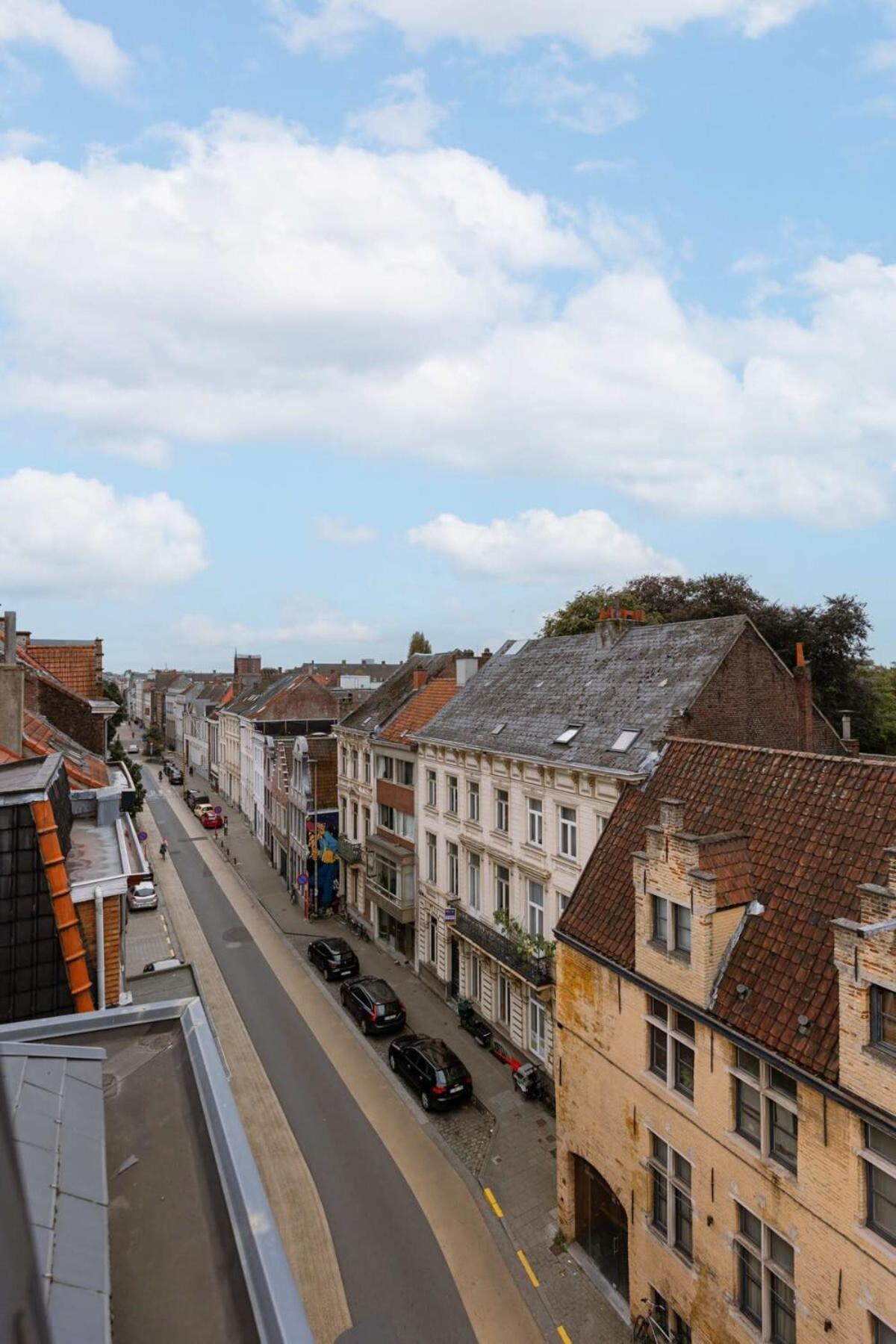 Huswell - Central 'The Crown' apartment in Ghent