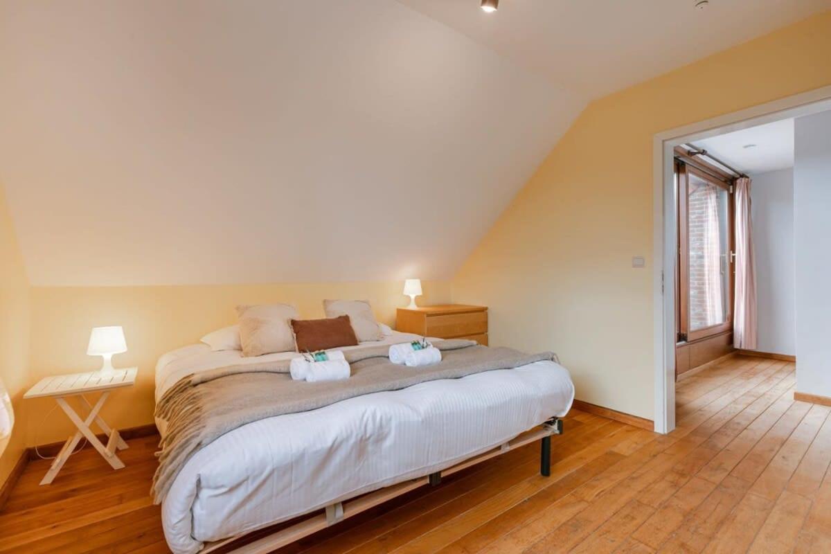Spacious and Cozy Home with Abundant Natural Light