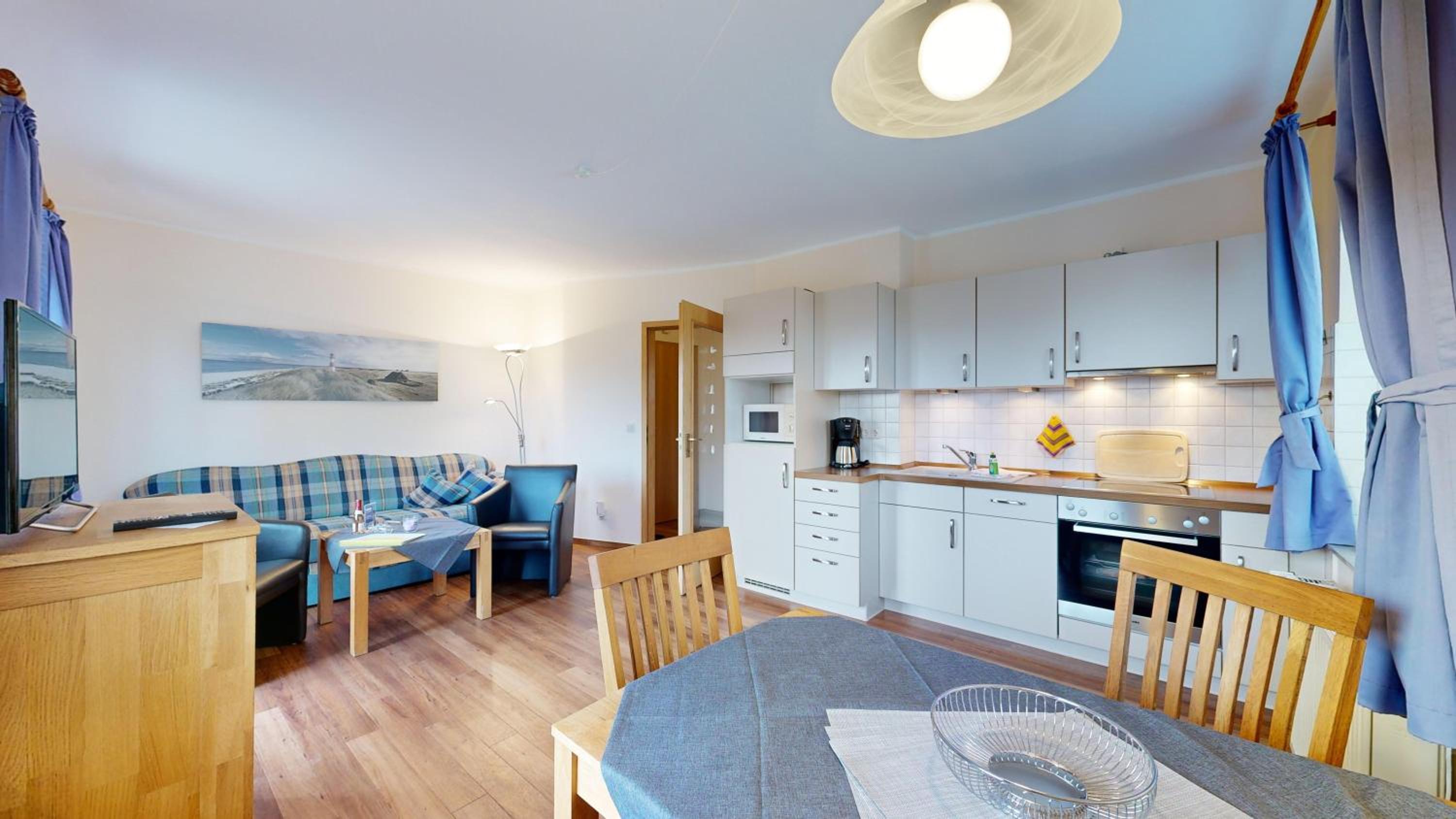 Ferienhaus Möwe, 2 Schlafzimmer, Balkon in Lancken Granitz