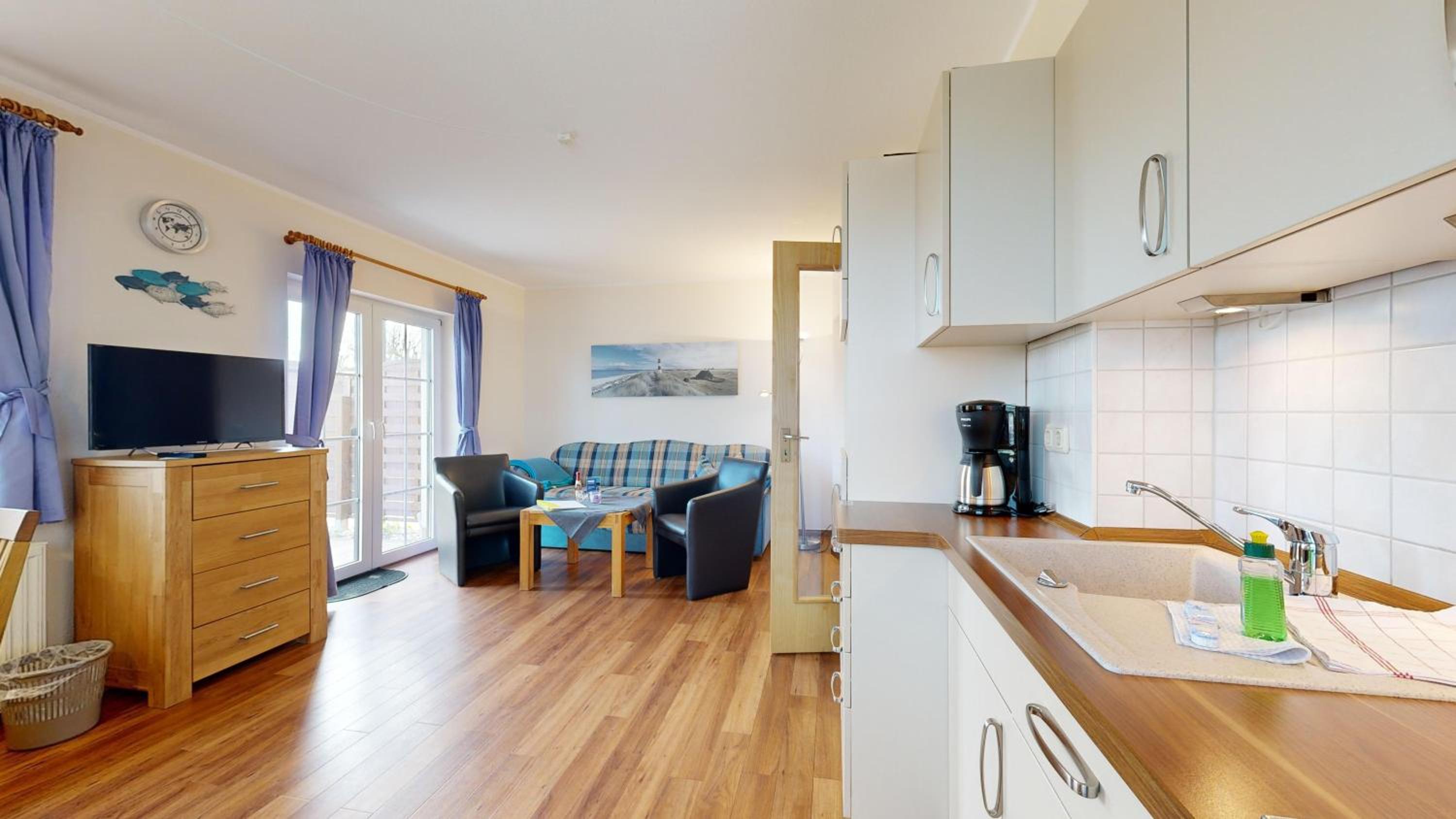 Ferienhaus Möwe, 2 Schlafzimmer, Balkon in Lancken Granitz