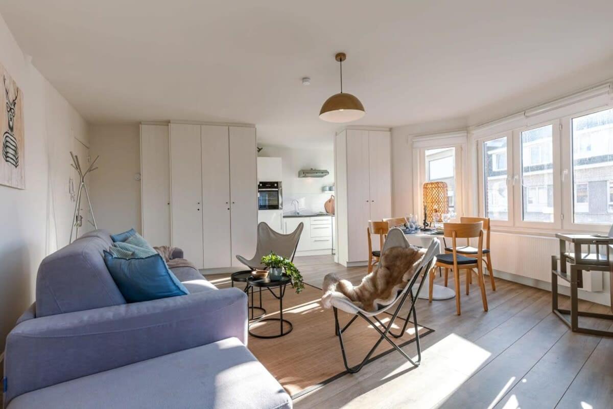 Casiola - Sunny bright apartment in the center of De Haan