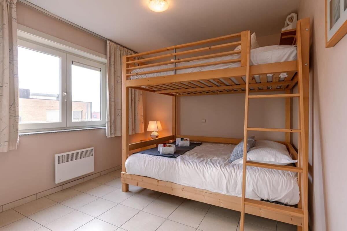 Huswell - Lovely apartment with lateral sea view