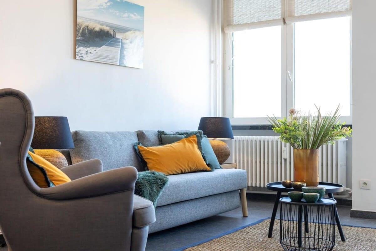 Casiola - Beautiful spacious studio with frontal sea view