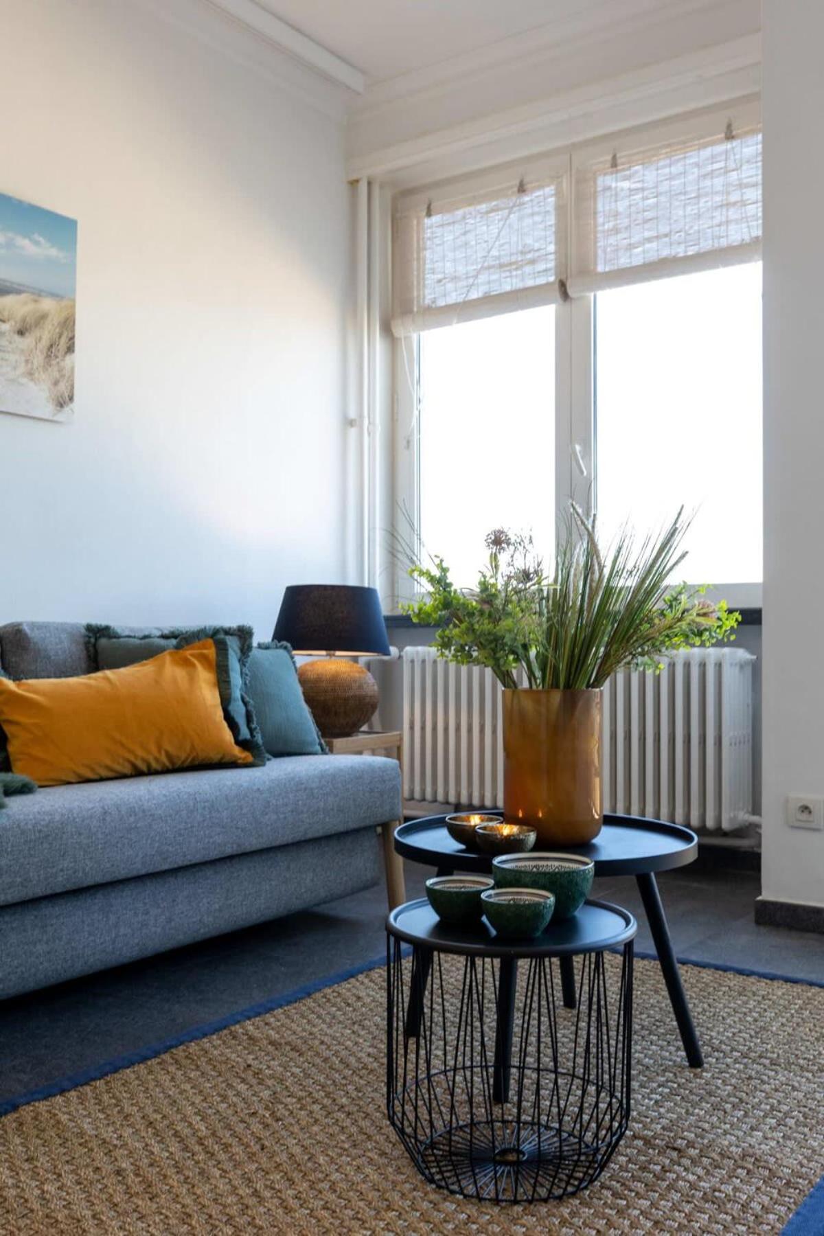 Casiola - Beautiful spacious studio with frontal sea view