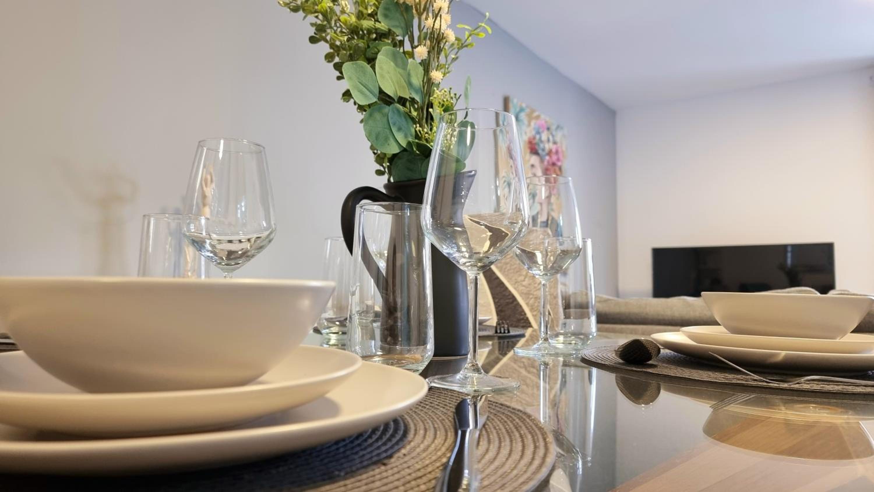 No 62 A Smart Stay in Southampton - GREAT PRICE and Stylish 2-Bed - Free Parking view 2