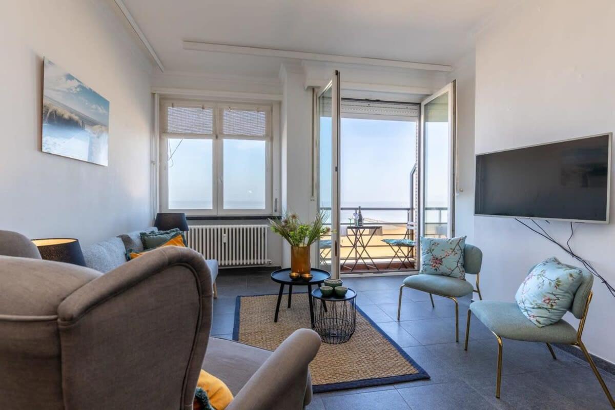 Casiola - Beautiful spacious studio with frontal sea view