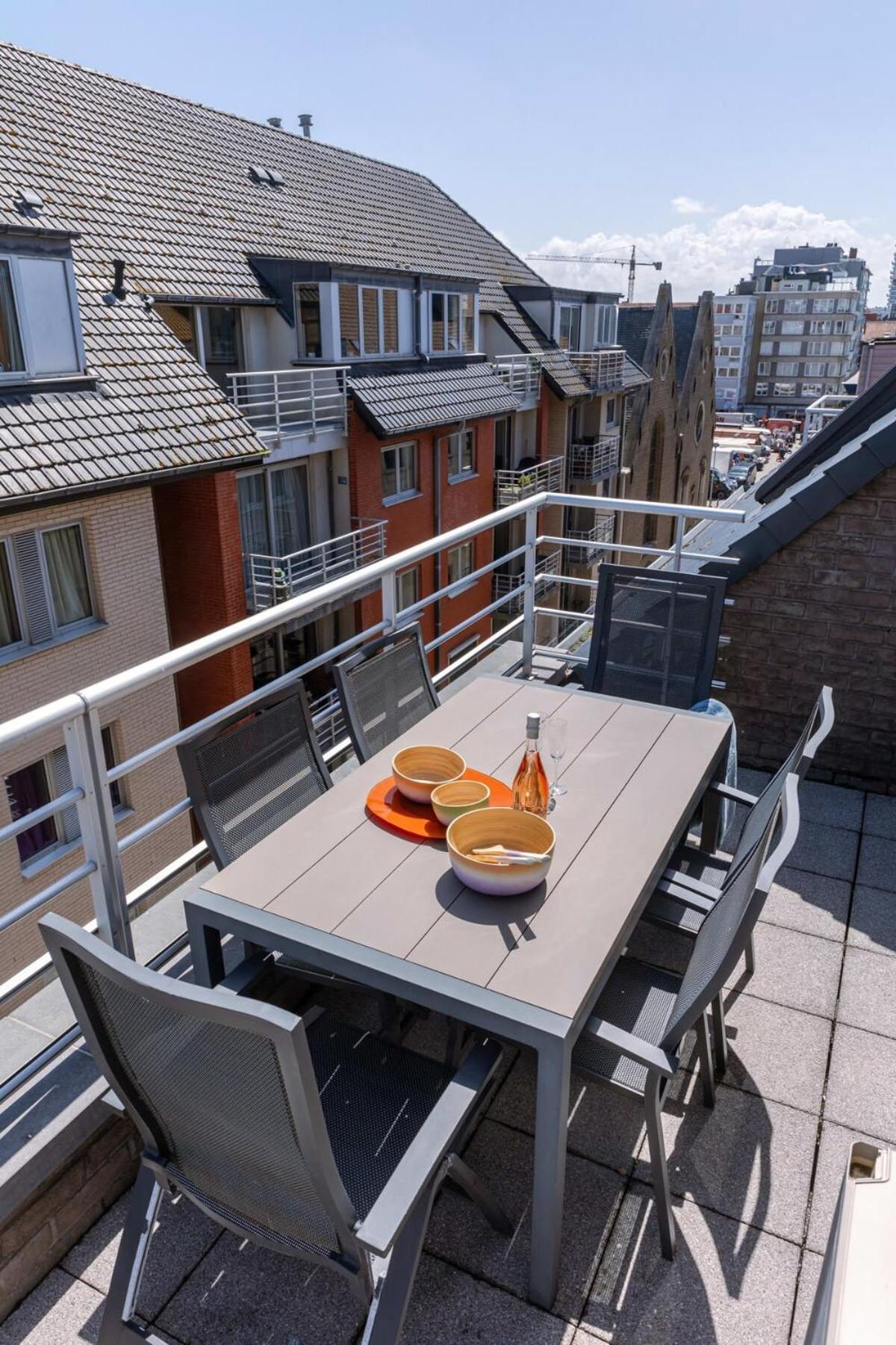 Huswell - Centrally located apartment with sunny terrace view 3
