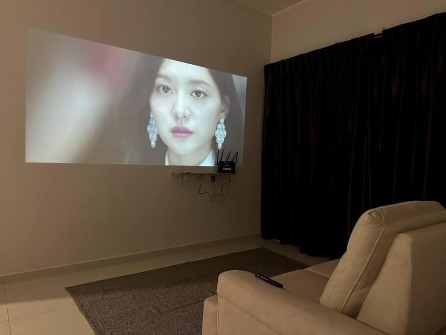 OceanVista Oasis: Seaview Haven 2 Bedroom【Netflix】