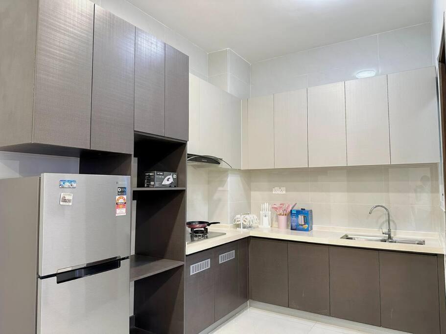 OceanVista Oasis: Seaview Haven 2 Bedroom【Netflix】