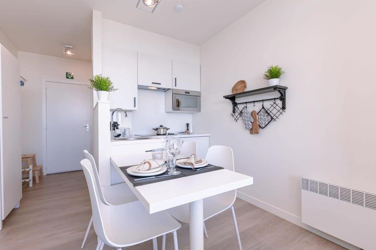 Huswell - Modern studio near the sea and beach