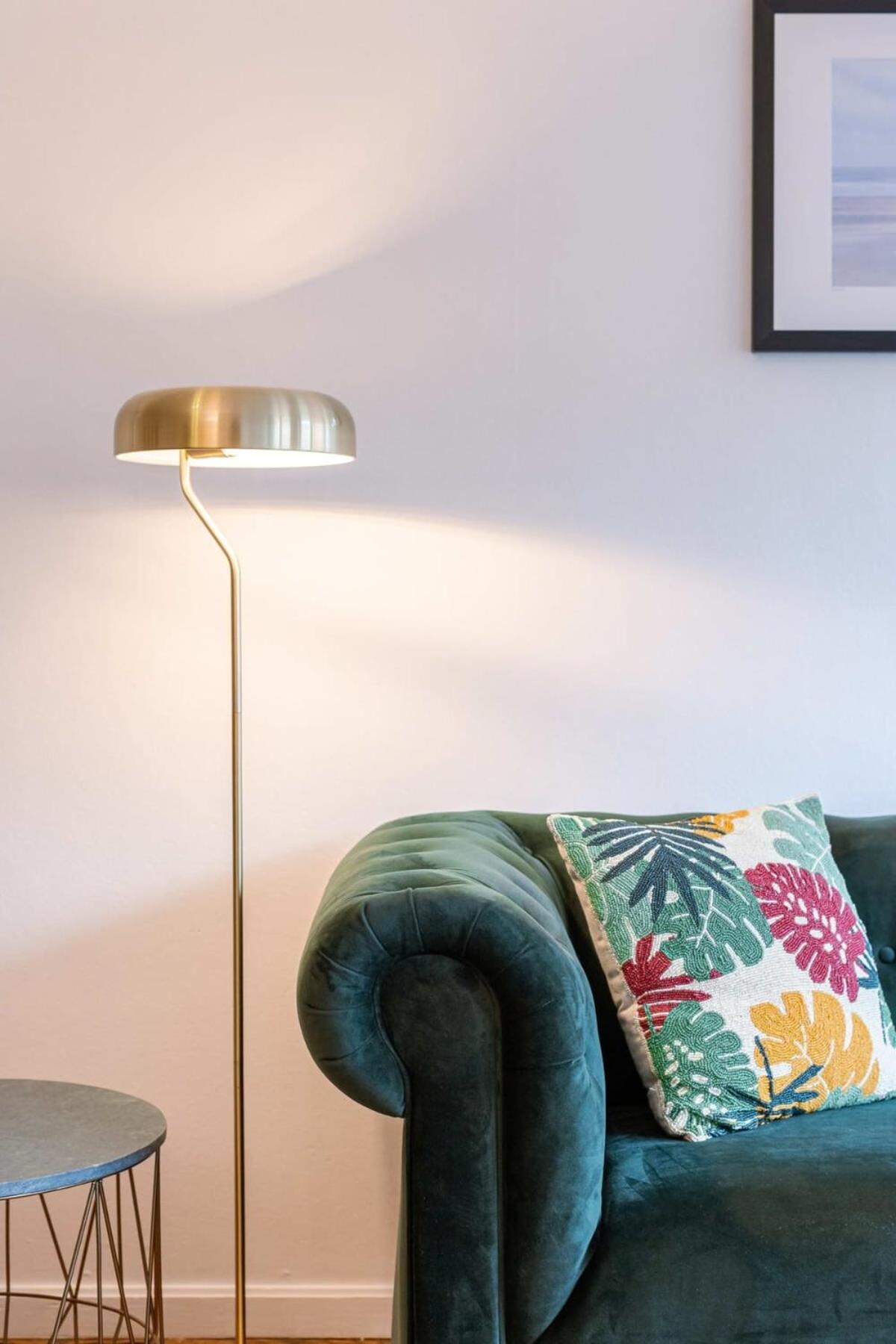 Charming apartment with lateral seaview at the Zeedijk of Knokke