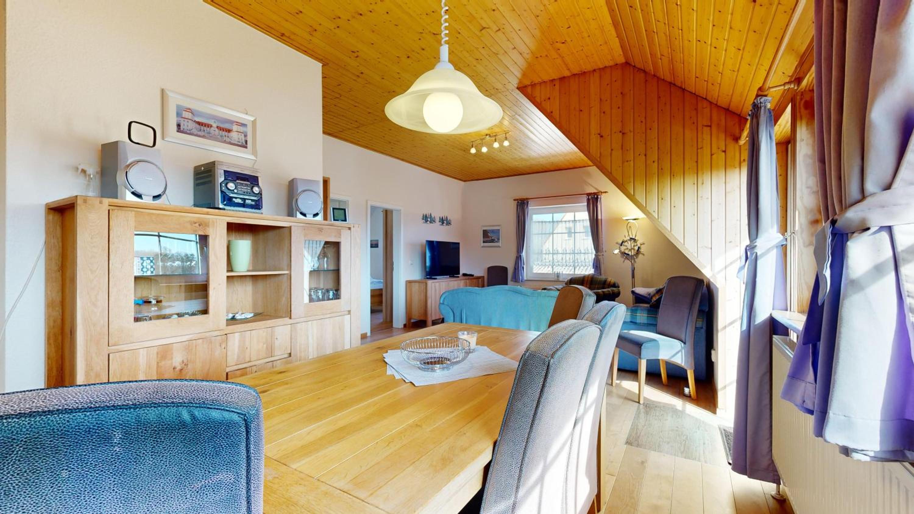Ferienhaus Möwe, 2 Schlafzimmer, Balkon in Lancken Granitz