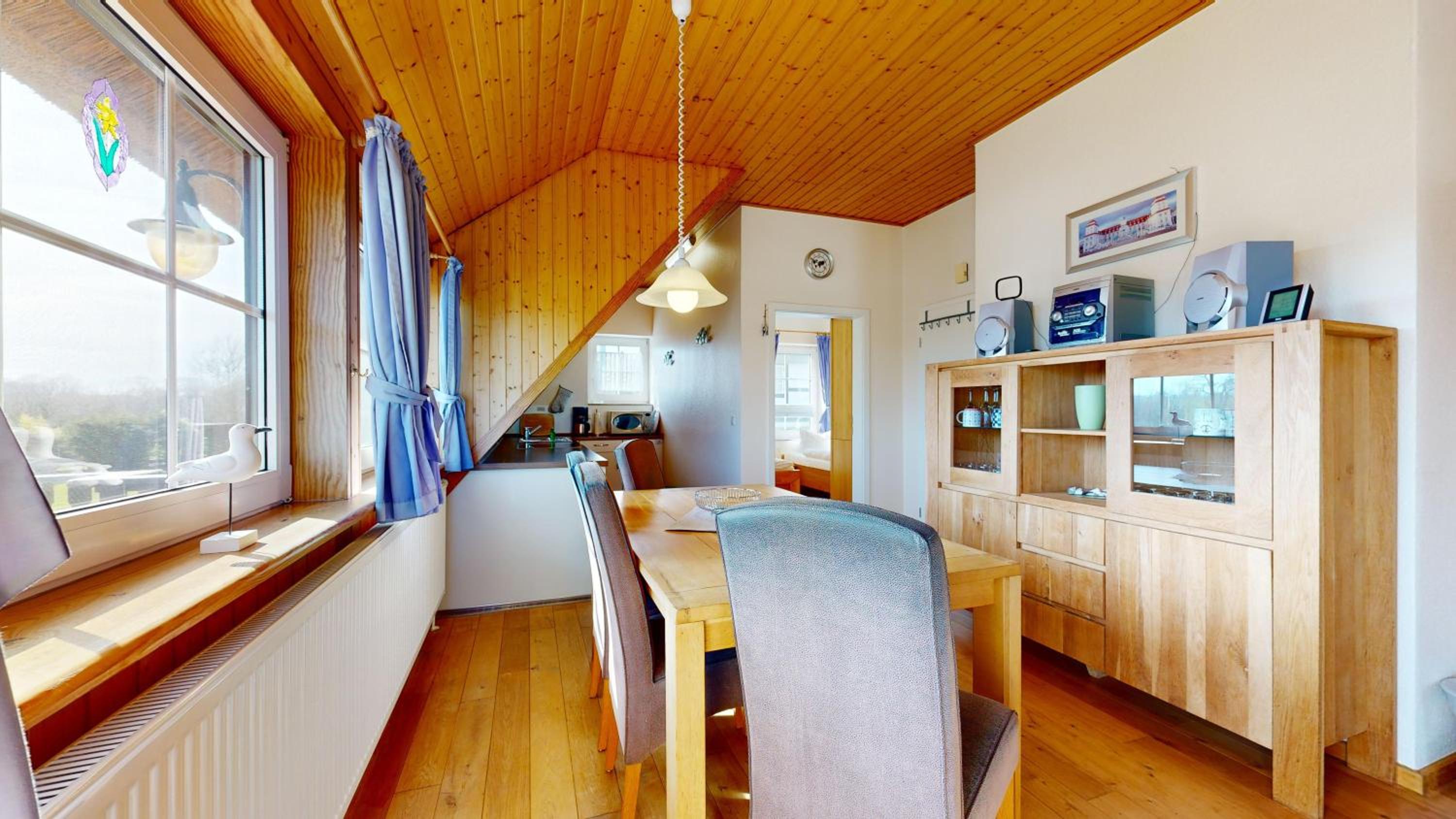 Ferienhaus Möwe, 2 Schlafzimmer, Balkon in Lancken Granitz