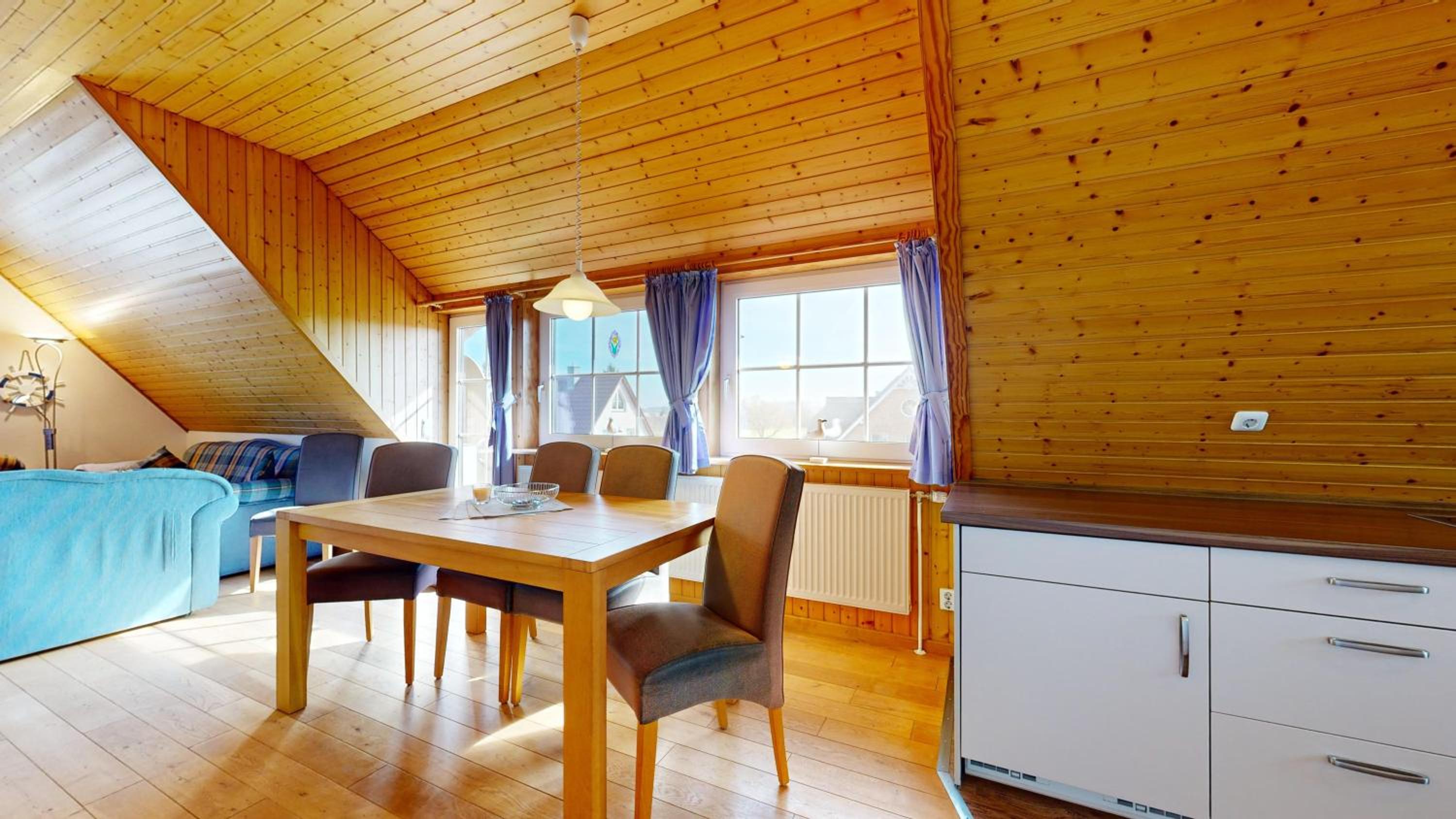 Ferienhaus Möwe, 2 Schlafzimmer, Balkon in Lancken Granitz