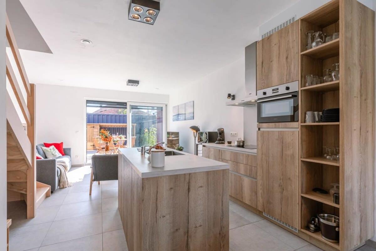 Family-Friendly House with sunny terrace and garden