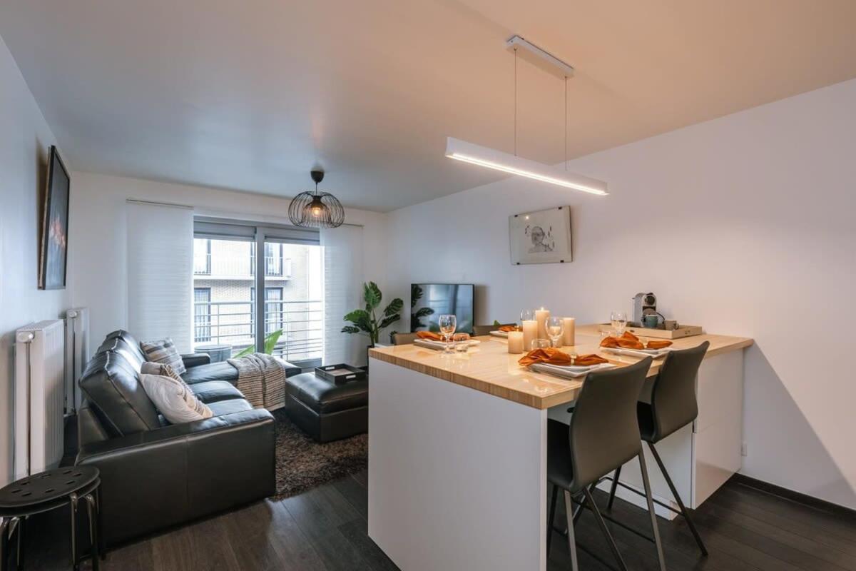 Modern apartment near the beach