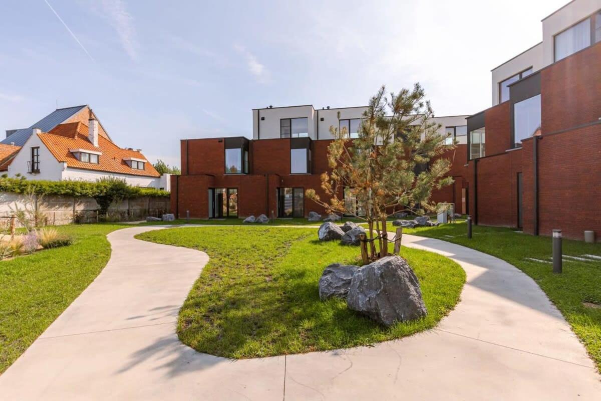 Family-Friendly House with sunny terrace and garden