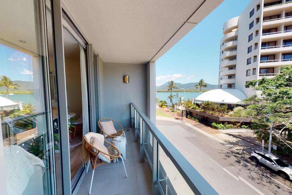 Stunning Waterfront Apartment in 5-star Complex
