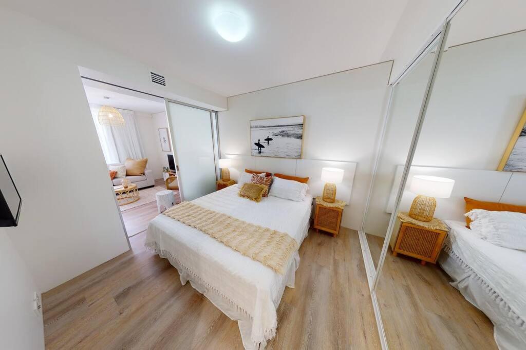 Stunning Waterfront Apartment in 5-star Complex