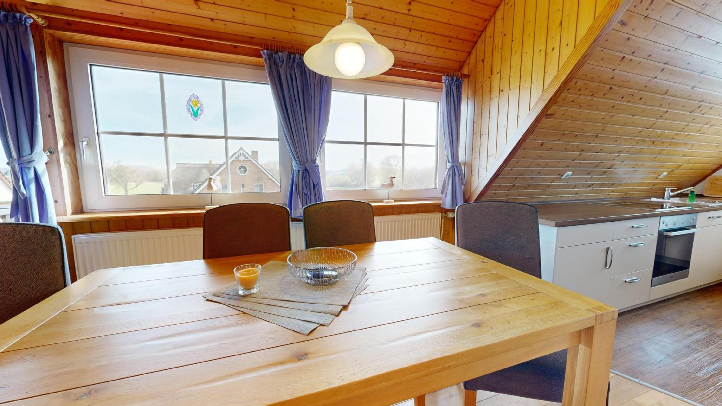 Ferienhaus Möwe, 2 Schlafzimmer, Balkon in Lancken Granitz