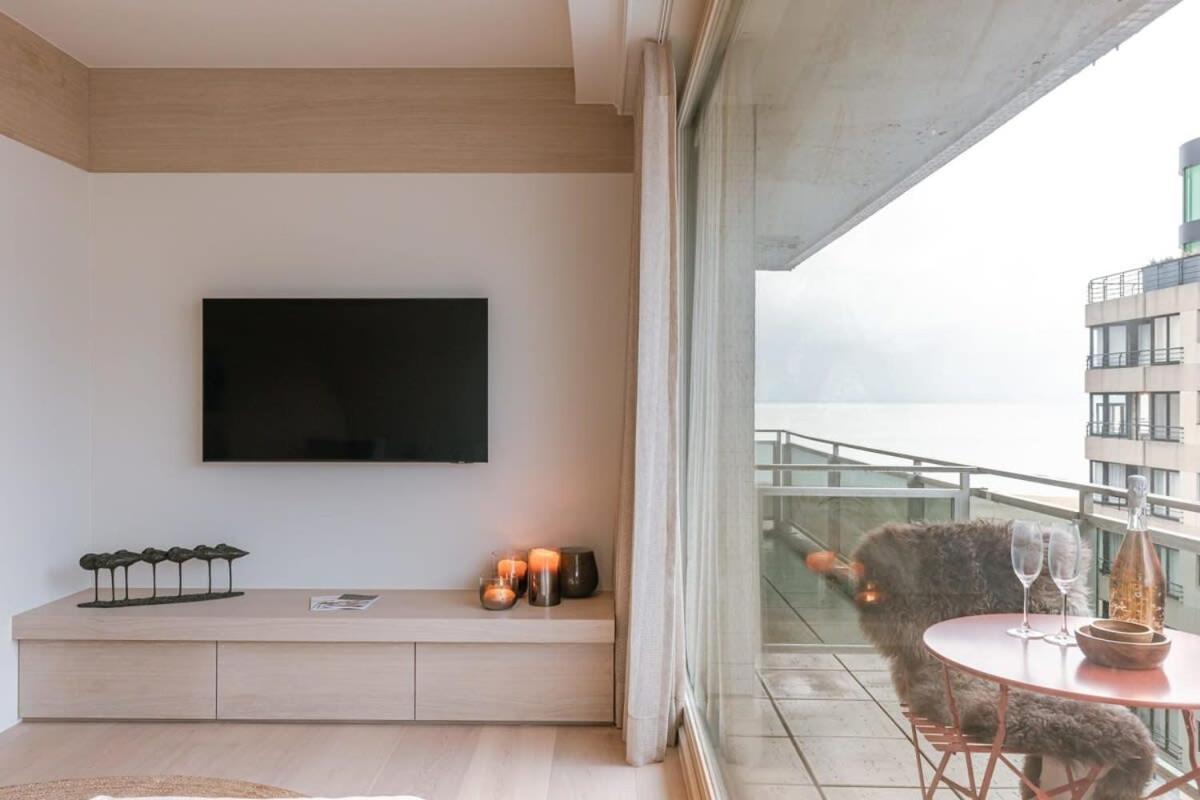 Luxurious two bedroom near the sea