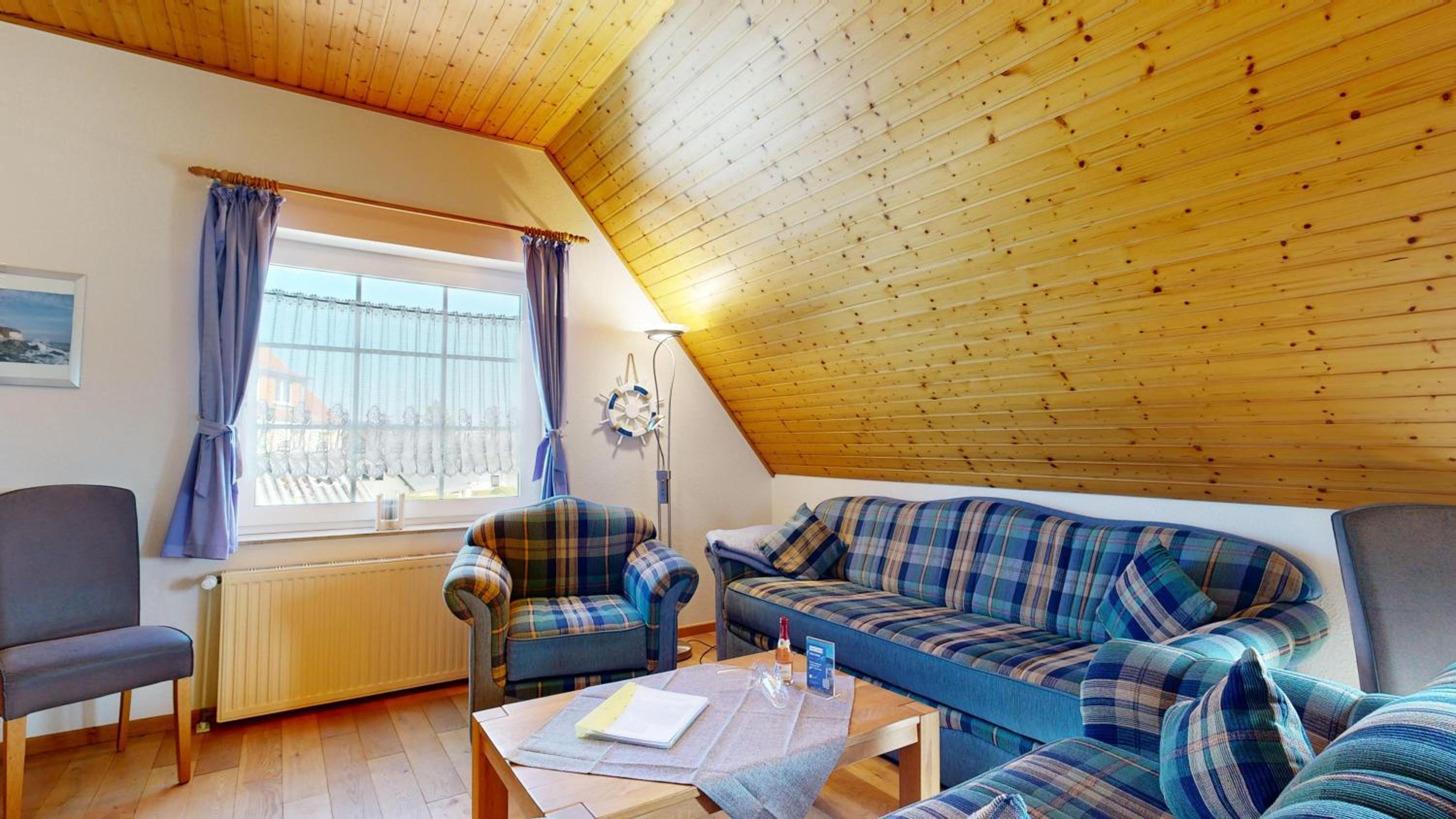 Ferienhaus Möwe, 2 Schlafzimmer, Balkon in Lancken Granitz