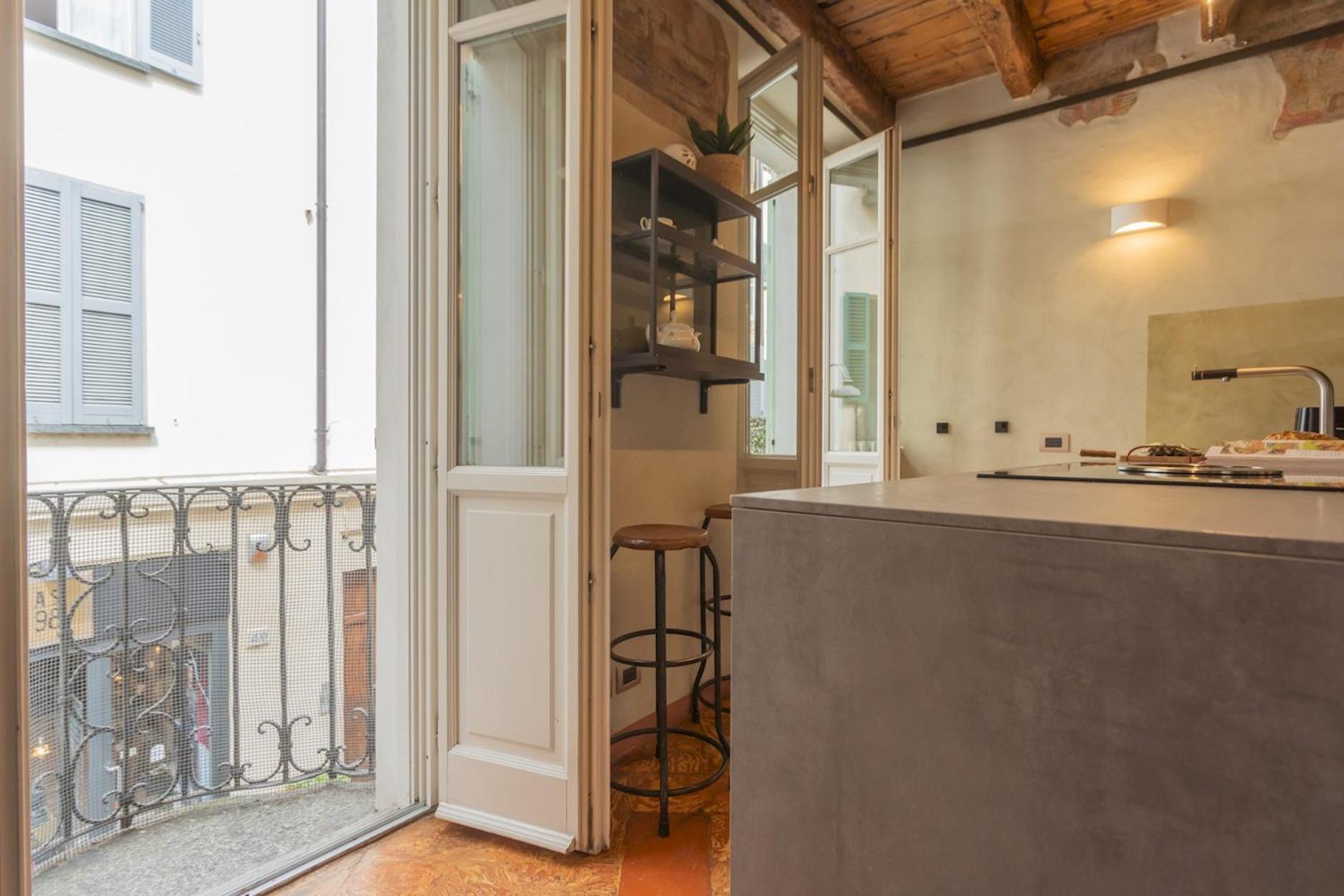 Pantero Apartment by Rent All Como photo 2