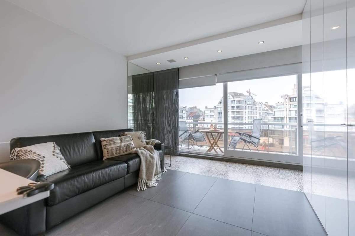 Modern apartment in centre of Knokke
