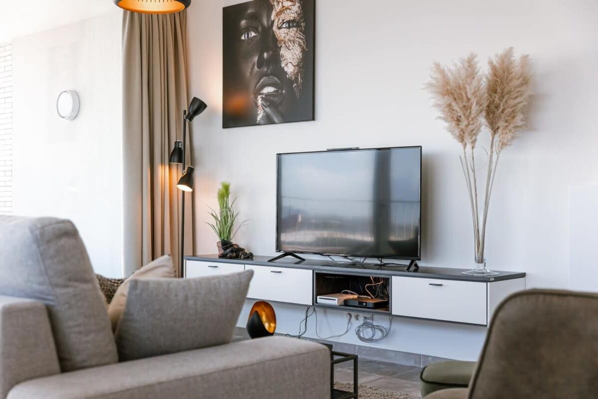 Huswell - Bright apartment with seaview