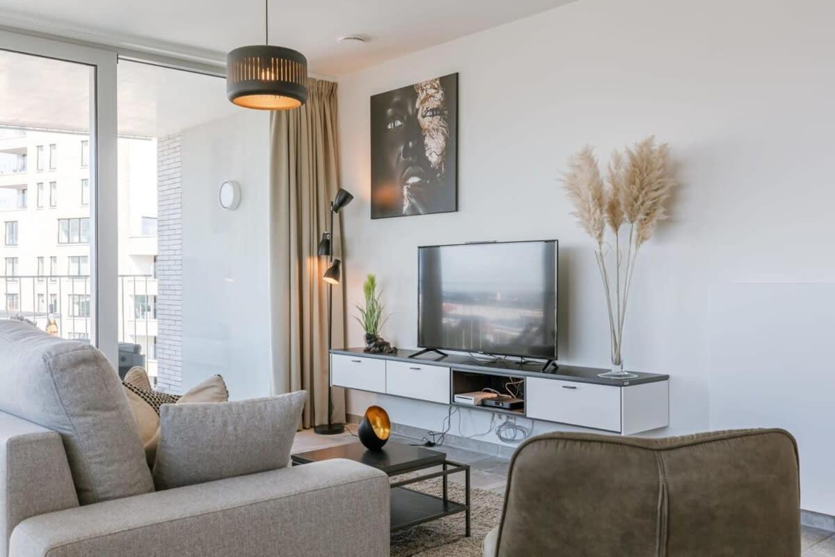 Huswell - Bright apartment with seaview