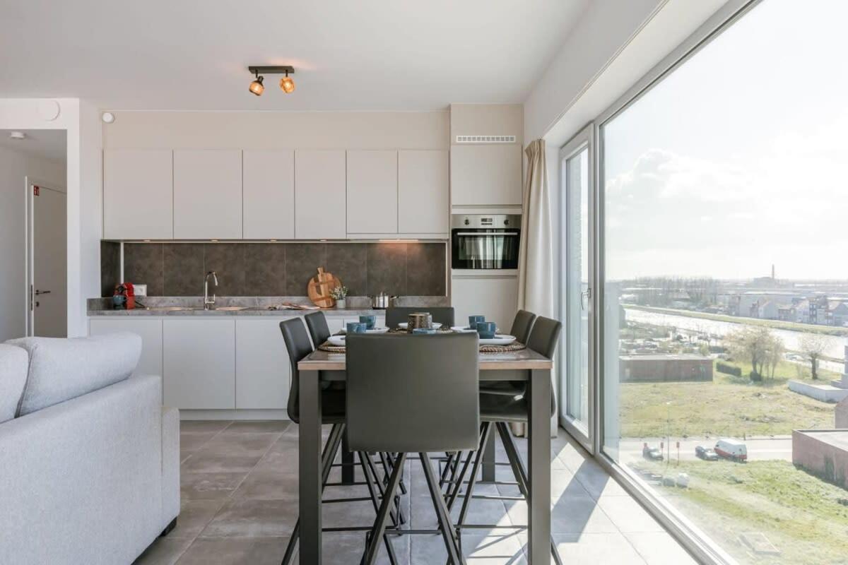 Huswell - Bright apartment with seaview