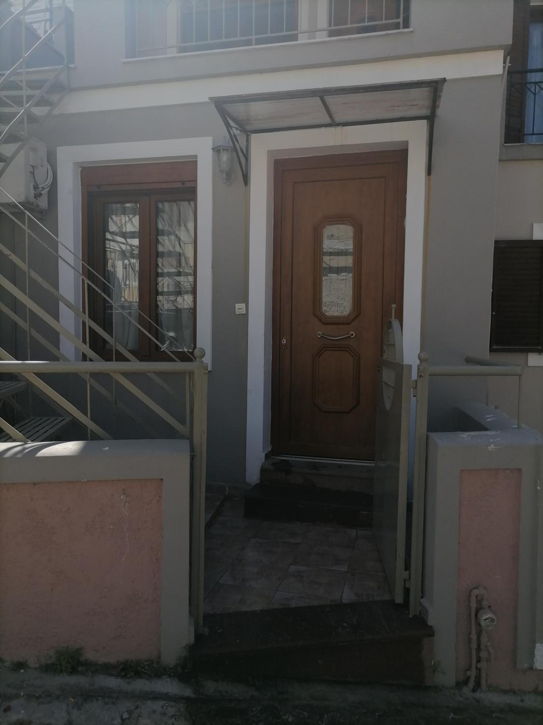 Pergamos Apartment