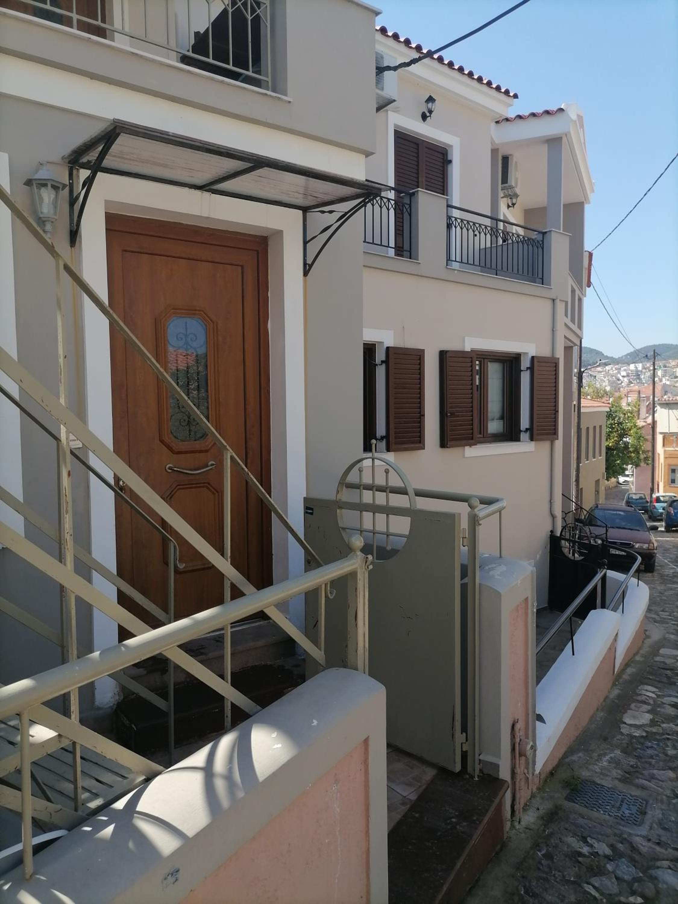 Pergamos Apartment