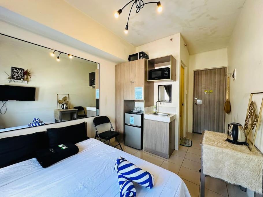 Great View@Fully Equipped Condo w/ WiFi NETFLIX @the Metro view 4