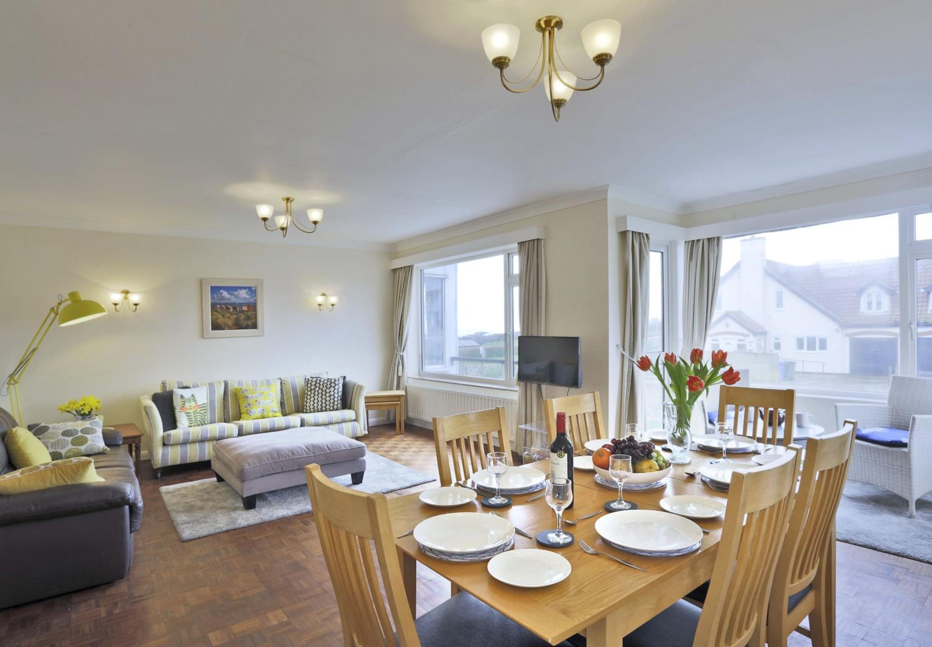 3 Pier Court view 5