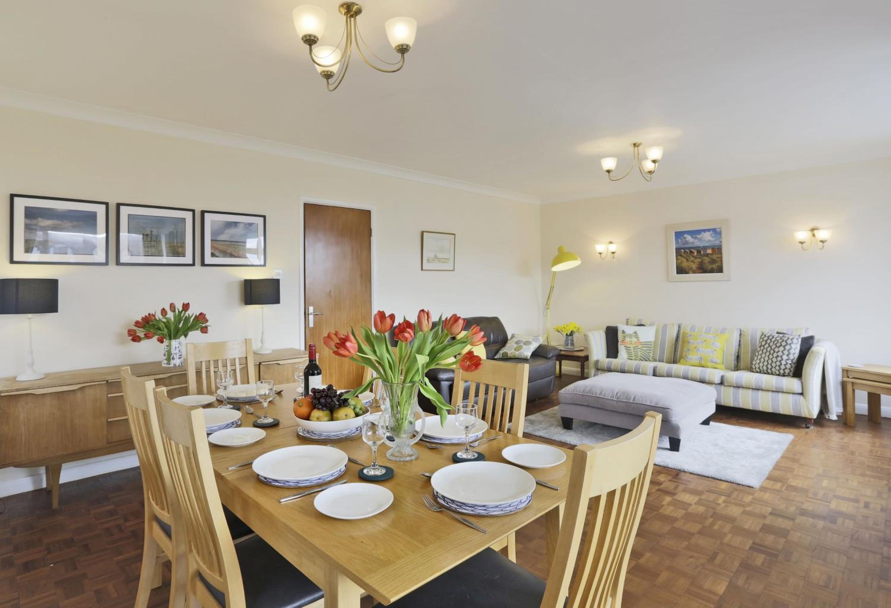 3 Pier Court view 3